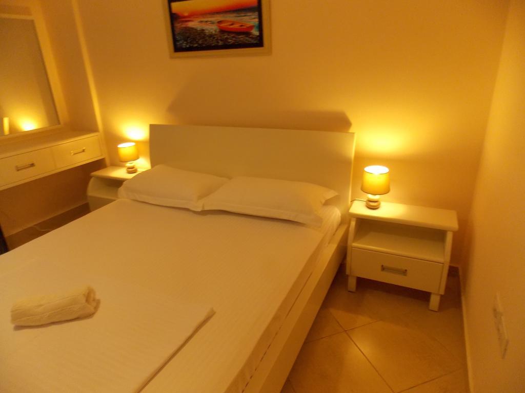 Amber Apartments ساراندا المظهر الخارجي الصورة