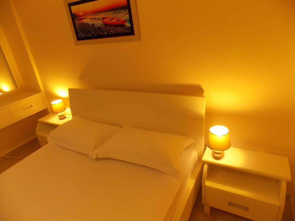Amber Apartments ساراندا المظهر الخارجي الصورة